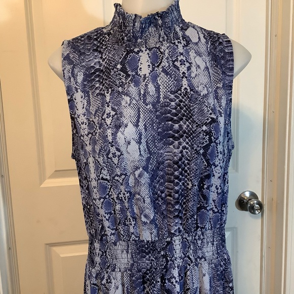 Nanette Lepore sneake print dress size 12 - Picture 2 of 12